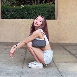 Meet your Posher, Annie